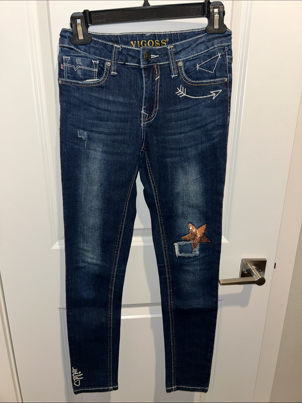 Vigoss Women's Dark Blue Skinny Jeans with Embroidered Star